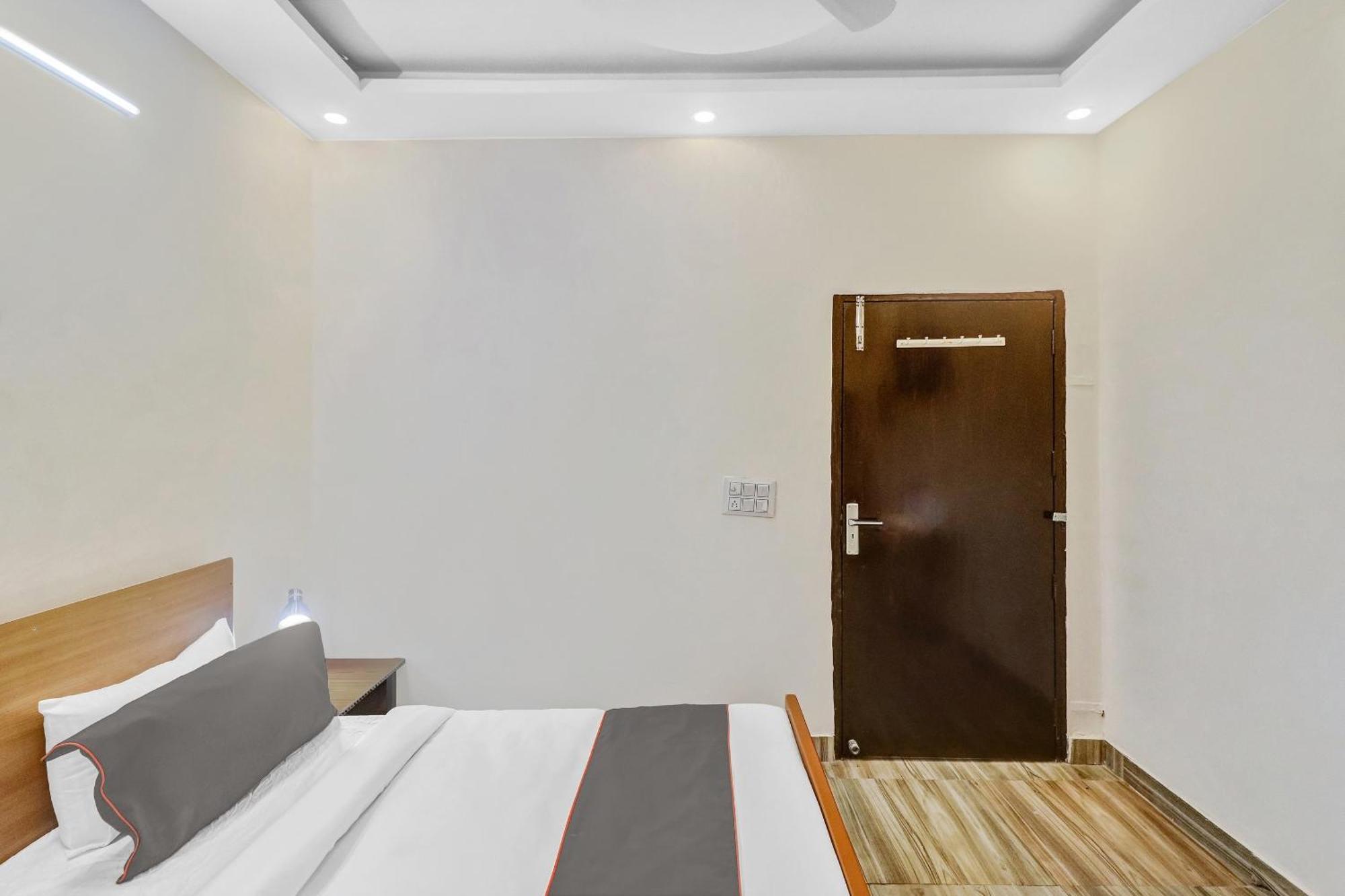 Super Capital O Moody Inn Delhi  Eksteriør bilde